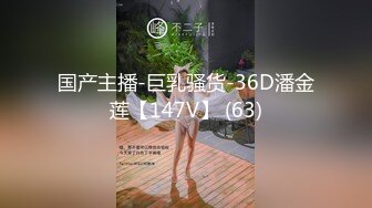 [MP4/ 3.14G] 姐妹榨汁机让有钱大哥双飞，丝袜高跟好身材两个极品尤物，一个舔鸡巴一个舔菊花