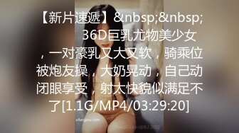 STP29858 《人气网红私拍》露脸才是王道！万人追随业内第一女优Onlyfans著名大波女神吴梦梦剧情作品-厕所痴女勾引男同事3P