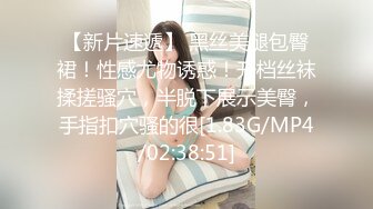 高颜值清纯00后姐妹花,其中一个有点像迪丽热巴