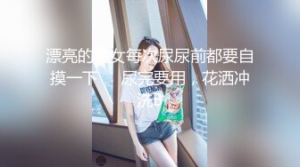 颜值不错童颜巨乳妹子双人啪啪 全裸互舔搞硬后入抽插没几下就软了 很是诱惑不要错过