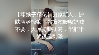 【cos系列】水木跪下吸吮突然包围她的几根鸡巴。